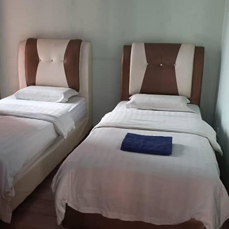 Marina Court Kk City Homestay Kota Kinabalu Bagian luar foto
