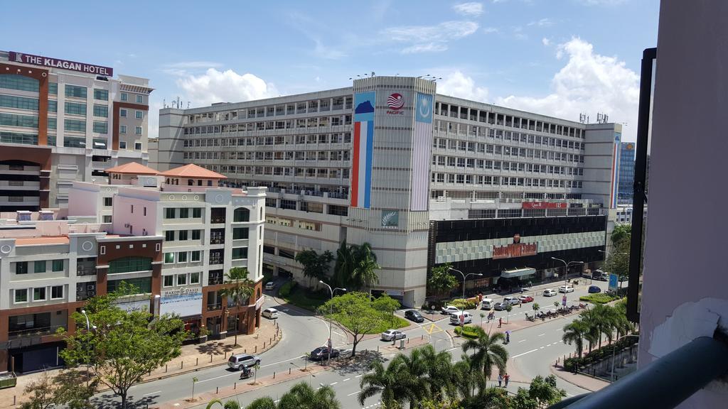 Marina Court Kk City Homestay Kota Kinabalu Bagian luar foto
